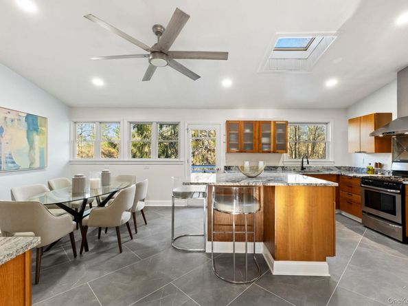 153 Deerfield Lane N, Pleasantville NY 10570