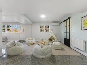 153 Deerfield Lane N, Pleasantville NY 10570