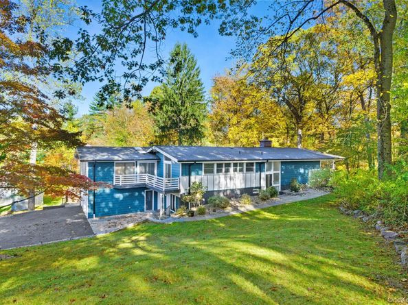 153 Deerfield Lane N, Pleasantville NY 10570