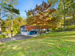 153 Deerfield Lane N, Pleasantville NY 10570