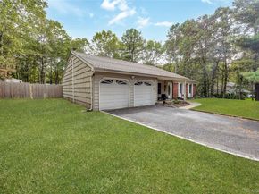 11 Cobblestone Drive, Ridge NY 11961