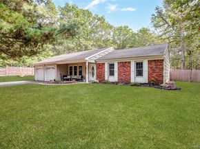 11 Cobblestone Drive, Ridge NY 11961