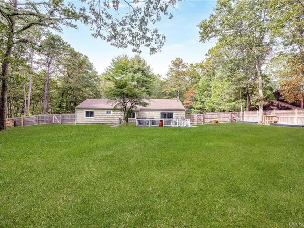 11 Cobblestone Drive, Ridge NY 11961