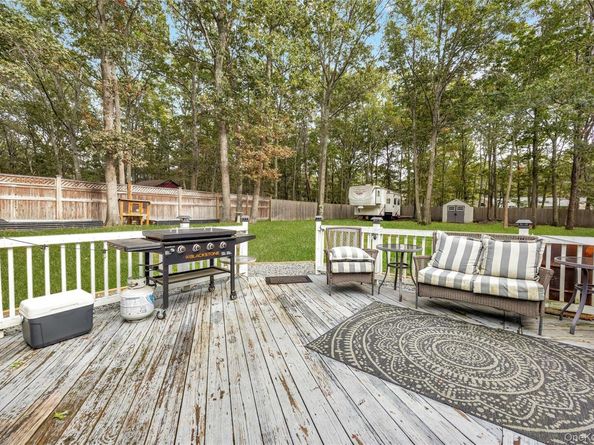 11 Cobblestone Drive, Ridge NY 11961