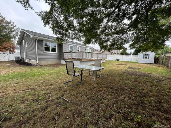 91 Udalia Court, West Islip NY 11795