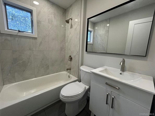 91 Udalia Court, West Islip NY 11795