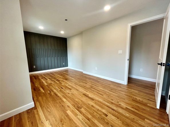 91 Udalia Court, West Islip NY 11795