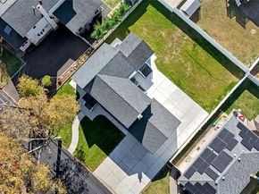 219 Granada Parkway, Lindenhurst NY 11757