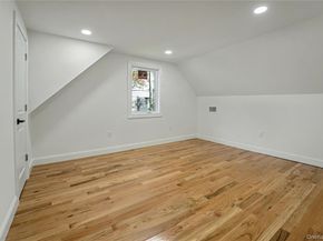 219 Granada Parkway, Lindenhurst NY 11757