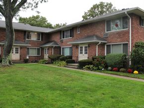 112 Edmunton Drive C4, North Babylon NY 11703