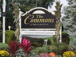 112 Edmunton Drive C4, North Babylon NY 11703