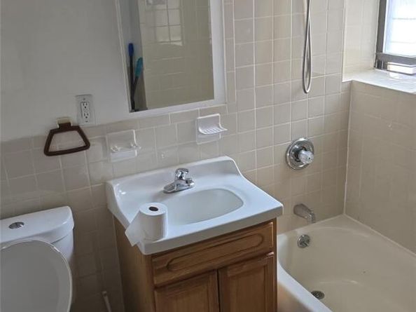 2024 Hughes Avenue 3D, Bronx NY 10457