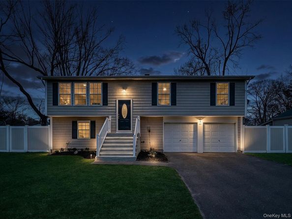 45 Magnolia Drive, Selden NY 11784