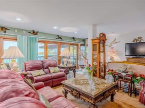 49 Ann Drive E, Freeport NY 11520