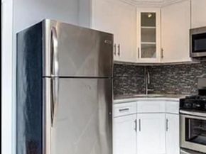 712 E 211th Street, Bronx NY 10467