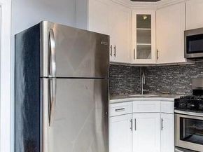 712 E 211th Street, Bronx NY 10467
