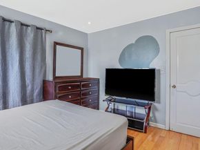 22 Somerset Road N, Amityville NY 11701