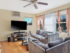 22 Somerset Road N, Amityville NY 11701