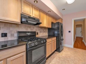 102 S Village Avenue 3B, Rockville Centre NY 11570