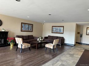 16 Main Street 2Y, East Rockaway NY 11518