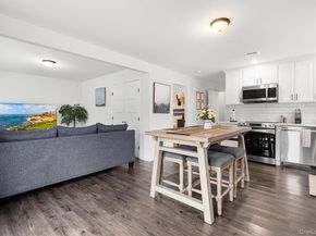14 E 5th Street, Huntington NY 11746