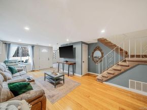 842 Golf Lane, Medford NY 11763