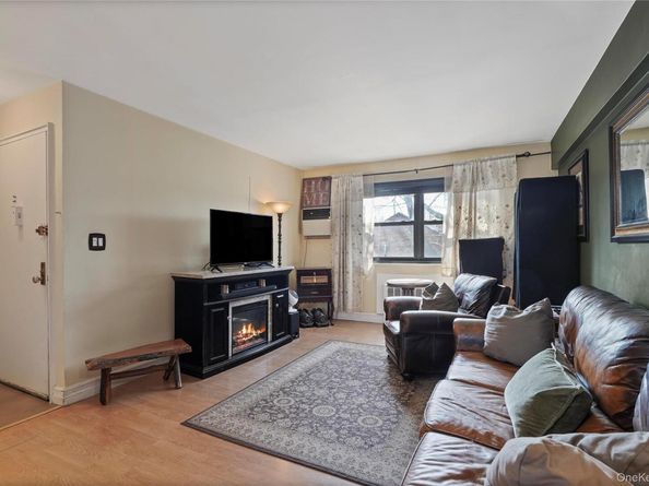 80-01 156th Avenue 3, Howard Beach NY 11414