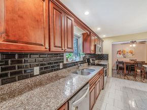 15 Carr Lane, Medford NY 11763