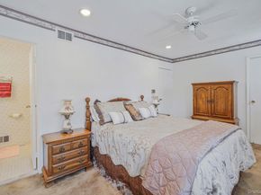 8 Huntington Commons 8, Yaphank NY 11980
