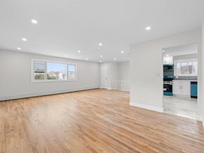 14101 255th Street, Rosedale NY 11422