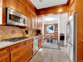 166 W Olive Street, Long Beach NY 11561