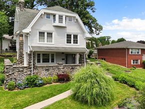 209 Van Cortlandt Park Avenue, Yonkers NY 10705