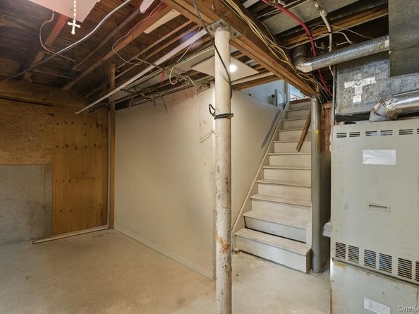 103 Timberline Drive, Brentwood NY 11717