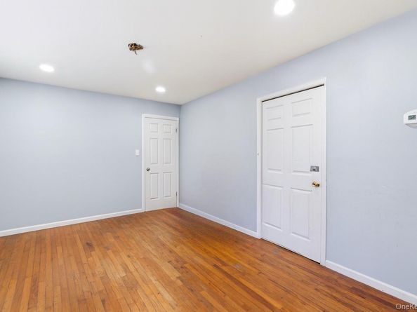 103 Timberline Drive, Brentwood NY 11717