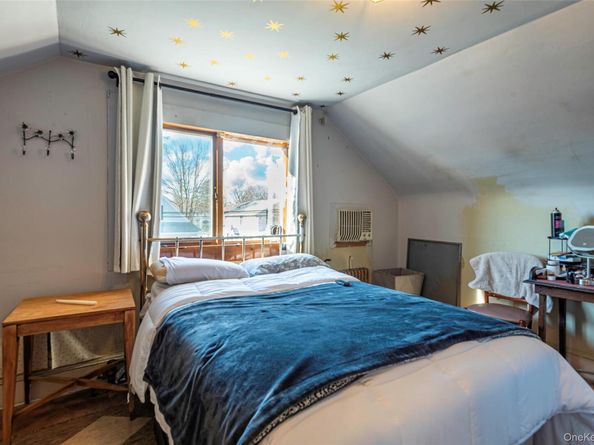 155 McKee Street, Floral Park NY 11001