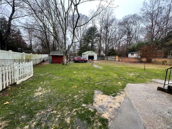 30 Oakcrest Avenue, Middle Island NY 11953