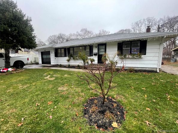 30 Oakcrest Avenue, Middle Island NY 11953
