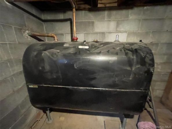 30 Oakcrest Avenue, Middle Island NY 11953