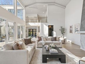 26 Windemere Way, Woodbury NY 11797