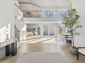 26 Windemere Way, Woodbury NY 11797