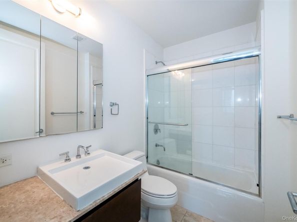 175 Huguenot Street 1401, New Rochelle NY 10801