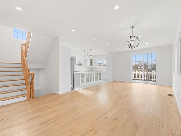 383 Franklin Avenue, Hewlett NY 11557