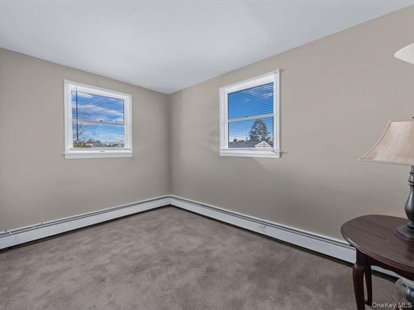 12 Cable Lane, Hicksville NY 11801