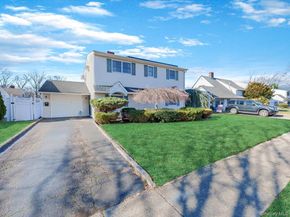 12 Cable Lane, Hicksville NY 11801