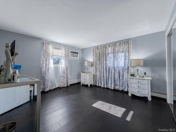 12 Cable Lane, Hicksville NY 11801