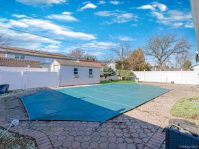 12 Cable Lane, Hicksville NY 11801