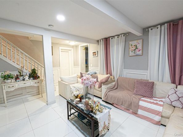 163 Orchard Road, East Patchogue NY 11772