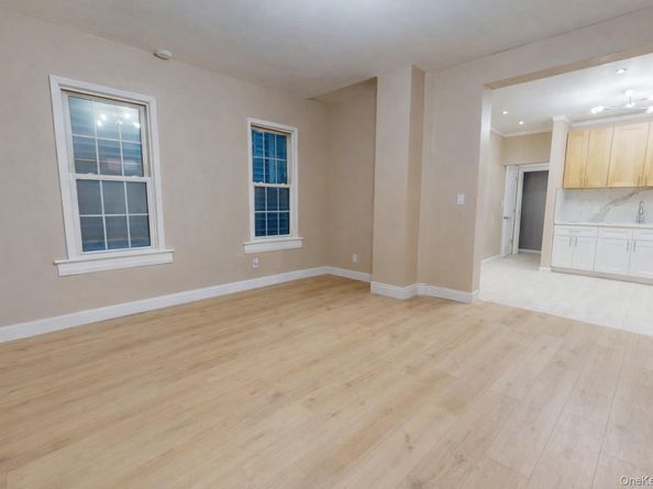 9561 115th Street, Richmond Hill NY 11419