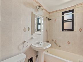 85-11 Lefferts Boulevard 5A, Kew Gardens NY 11415