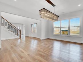 26 Estates Circle, Melville NY 11747